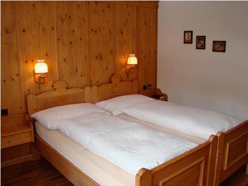 Crusch Alba Hotel Scuol Exterior photo
